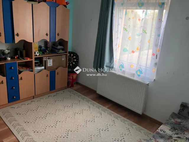 Eladó ház Kisbér 210 nm