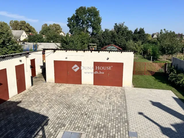 Eladó ház Kisbér 210 nm