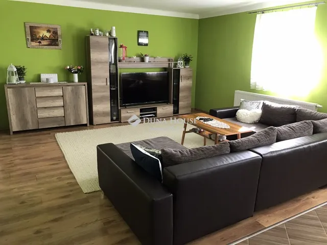 Eladó ház Kisbér 210 nm