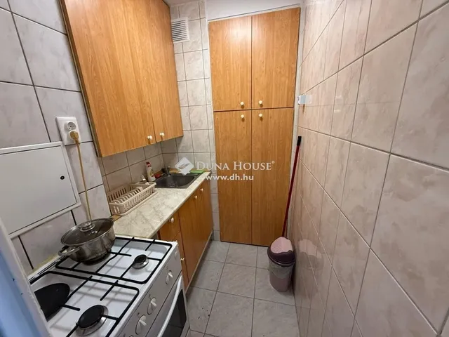 Eladó lakás Székesfehérvár, Belváros 35 nm