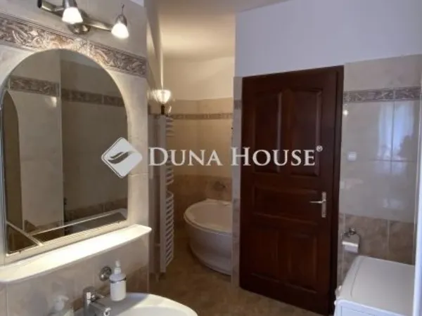 Eladó lakás Székesfehérvár 85 nm