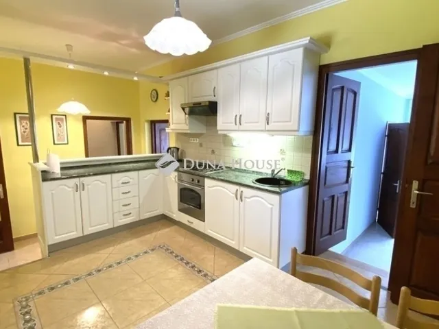 Eladó lakás Székesfehérvár 85 nm