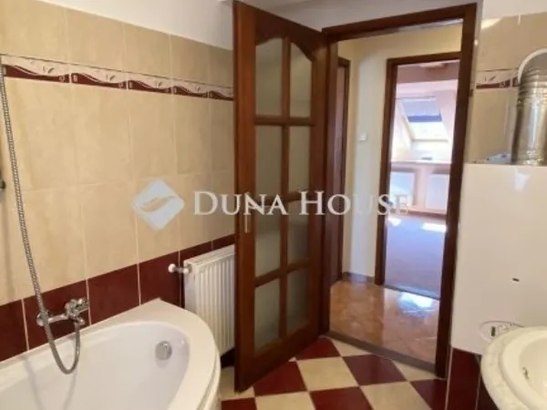 Eladó lakás Székesfehérvár 78 nm