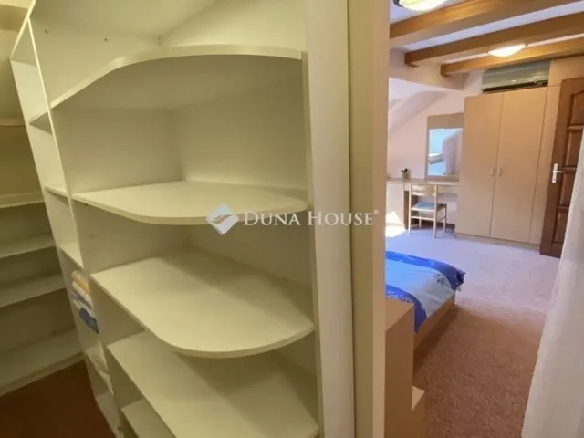 Eladó lakás Székesfehérvár 78 nm