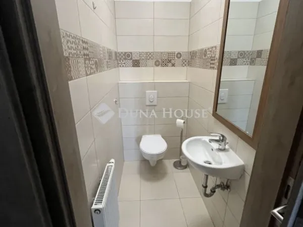 Eladó lakás Székesfehérvár, Belváros 74 nm