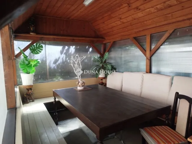 Eladó ház Velence 150 nm