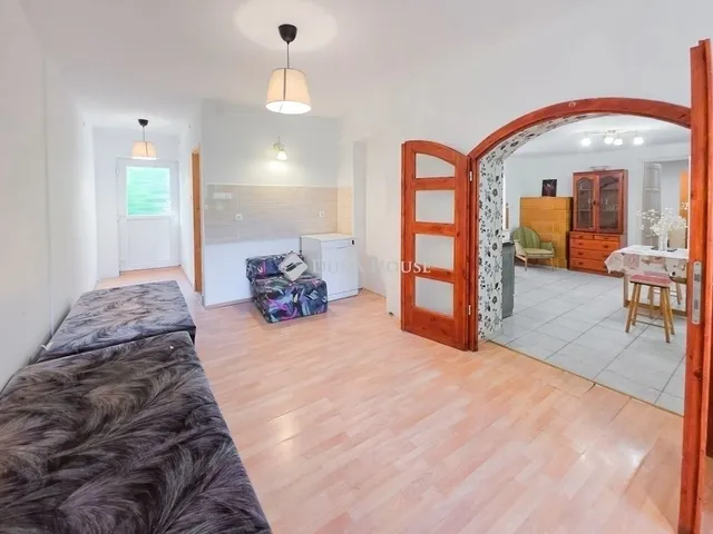 Eladó ház Velence 76 nm