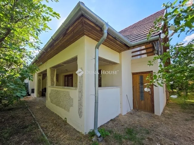 Eladó ház Velence 76 nm