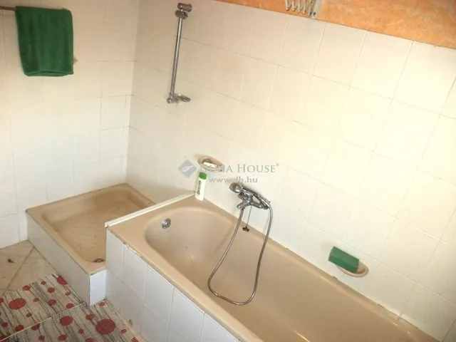 Eladó lakás Székesfehérvár 120 nm