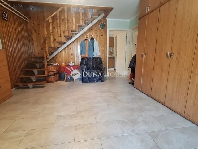 Eladó ház Székesfehérvár 220 nm