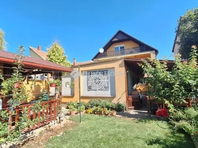 Eladó ház Székesfehérvár 220 nm