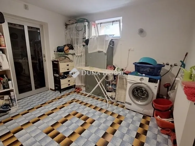 Eladó ház Székesfehérvár 220 nm