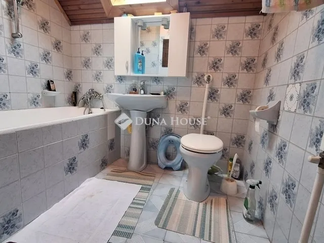 Eladó ház Székesfehérvár 220 nm