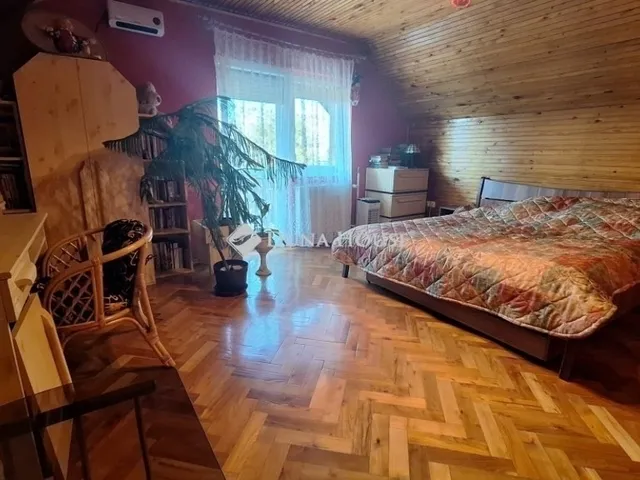 Eladó ház Székesfehérvár 220 nm