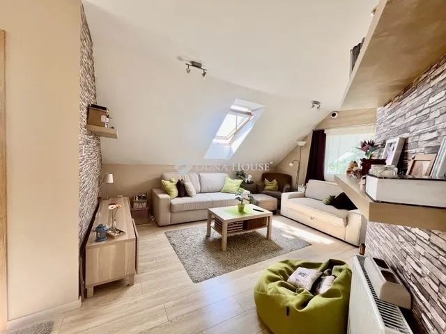 Eladó ház Balatonkenese 175 nm