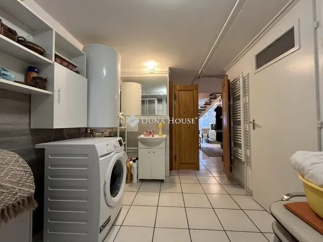 Eladó ház Balatonfűzfő 162 nm