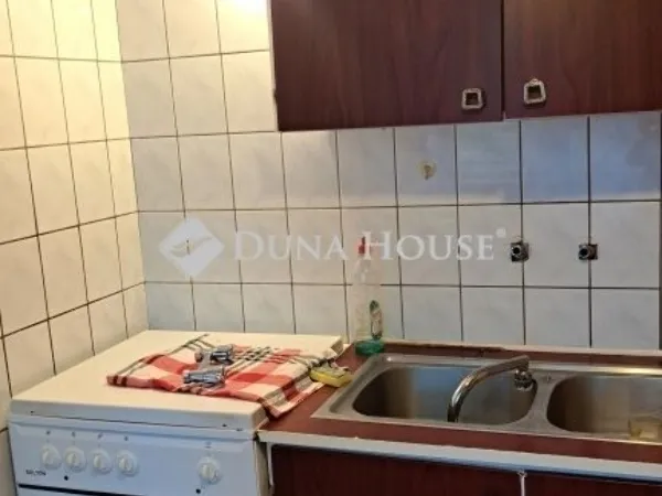 Eladó lakás Várpalota 51 nm