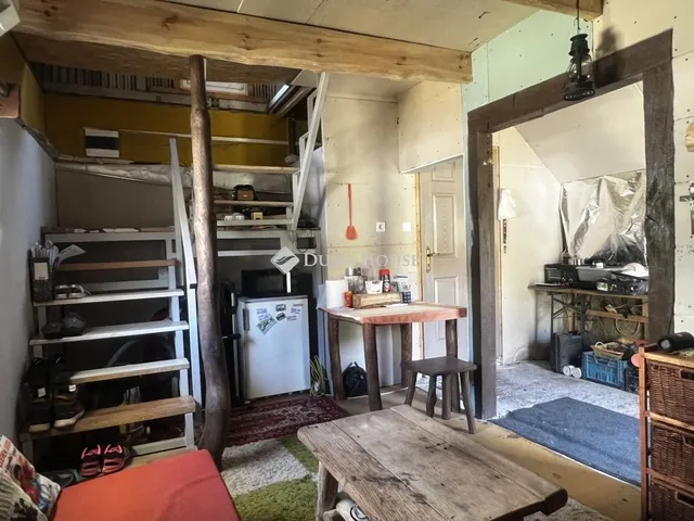 Eladó ház Kincsesbánya 27 nm