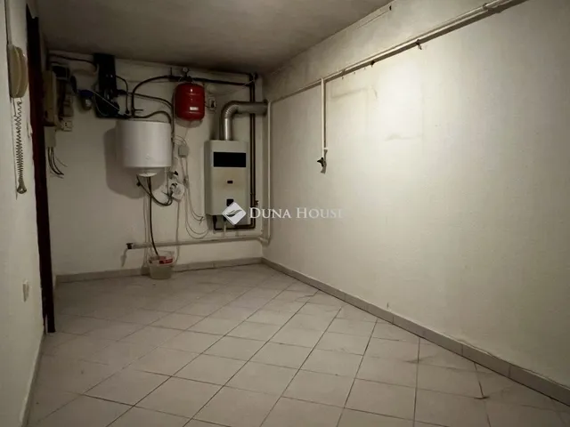 Eladó ház Dunaújváros 293 nm