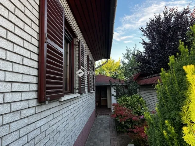 Eladó ház Dunaújváros 293 nm