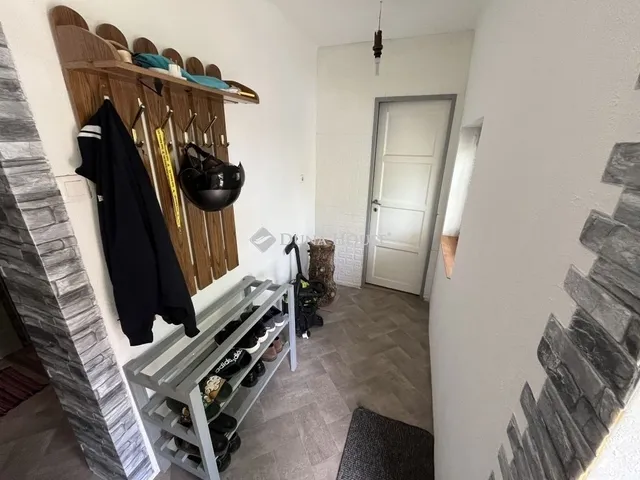 Eladó ház Cece 66 nm