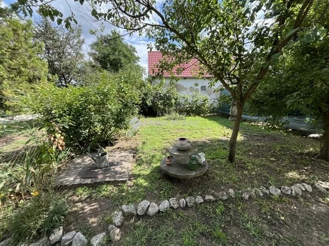 Eladó ház Cece 66 nm