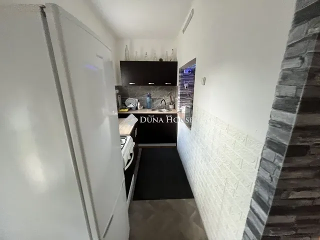 Eladó ház Cece 66 nm