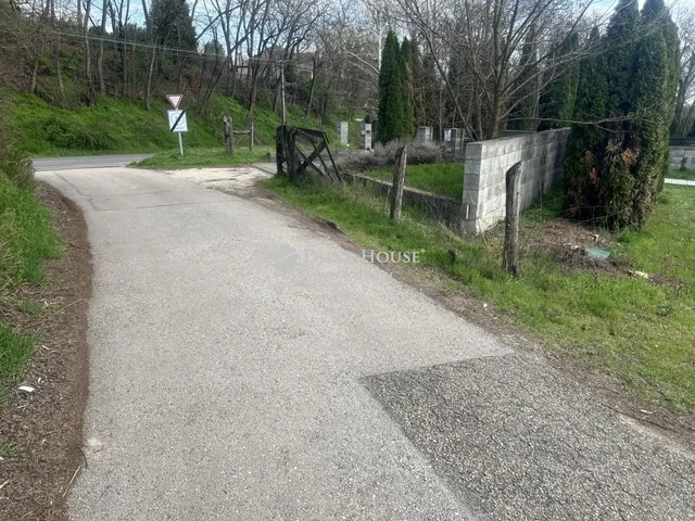 Eladó telek Dunaújváros 961 nm