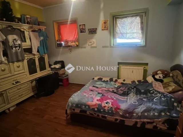 Eladó ház Dunaújváros 250 nm