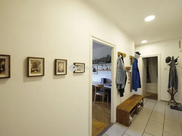 Eladó lakás Dunaújváros 54 nm