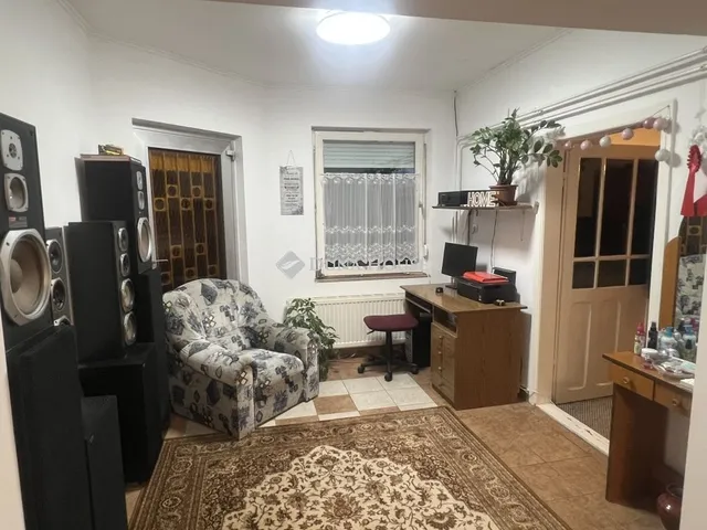 Eladó ház Nagykarácsony 112 nm