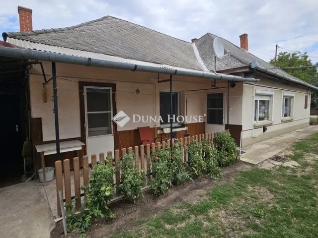 Eladó ház Mezőszentgyörgy 100 nm