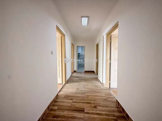 Eladó ház Soponya 74 nm