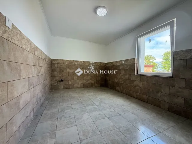 Eladó ház Soponya 74 nm