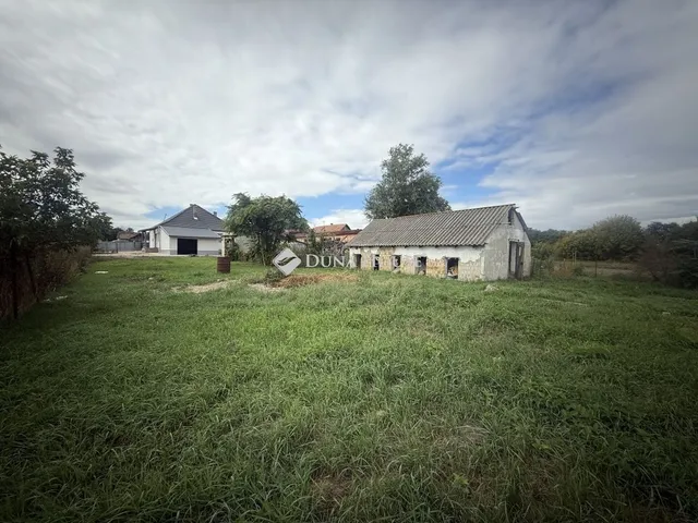 Eladó ház Soponya 74 nm