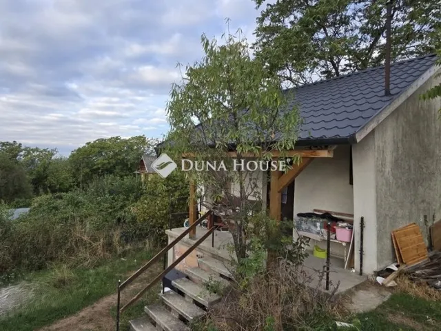 Eladó üdülő és hétvégi ház Pákozd 39 nm