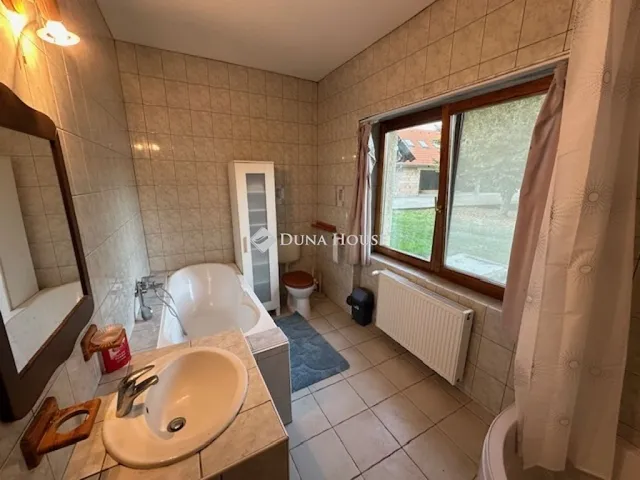 Eladó ház Mezőkomárom 122 nm