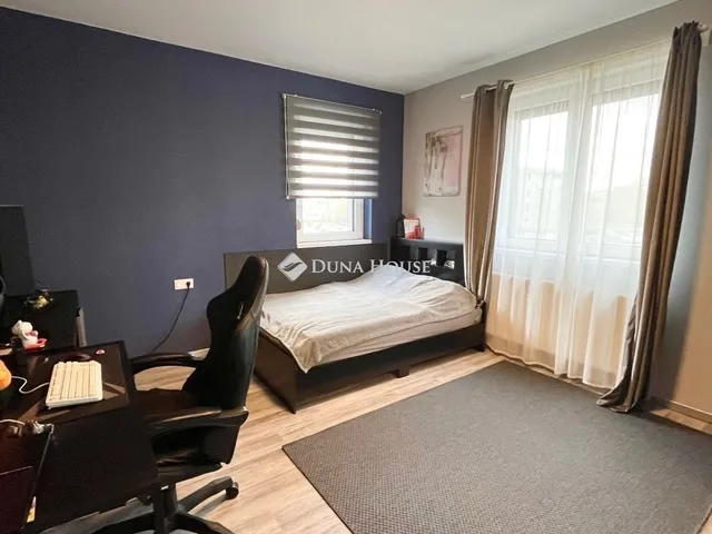 Eladó ház Székesfehérvár, Maroshegy 217 nm