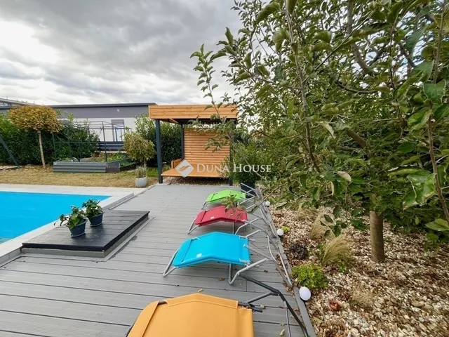 Eladó ház Székesfehérvár, Maroshegy 217 nm