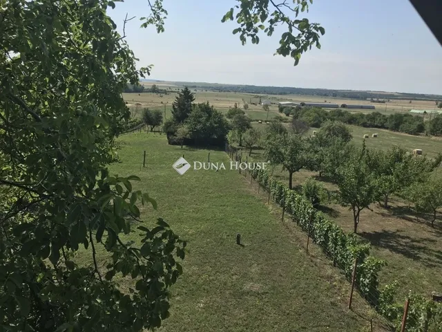 Eladó telek Zámoly 2716 nm