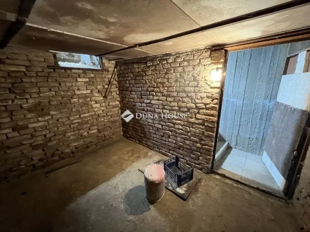 Eladó ház Enying 130 nm