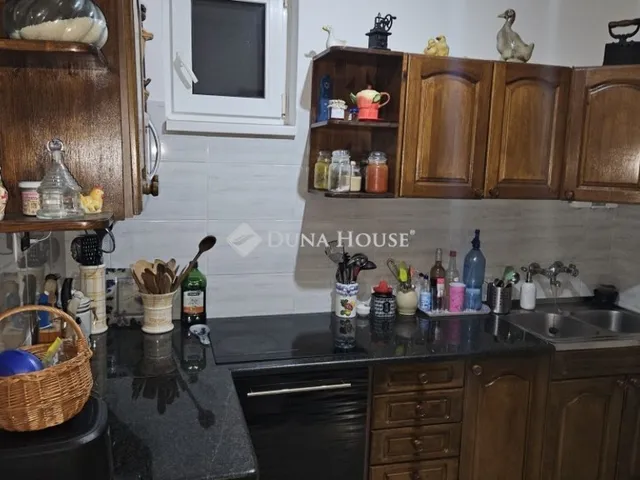 Eladó ház Székesfehérvár, Öreghegy 280 nm