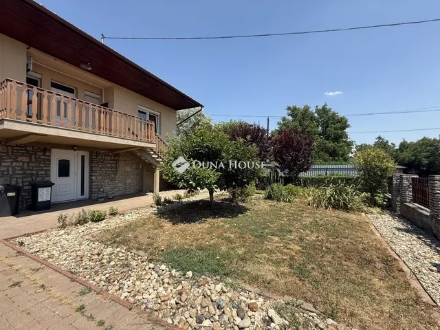 Eladó ház Várpalota 160 nm