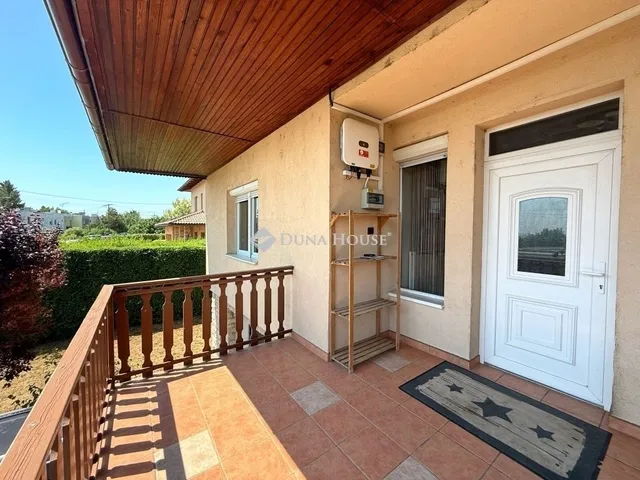 Eladó ház Várpalota 160 nm