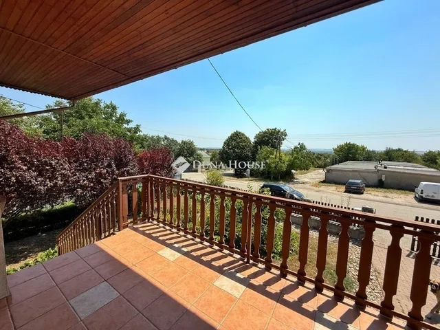 Eladó ház Várpalota 160 nm