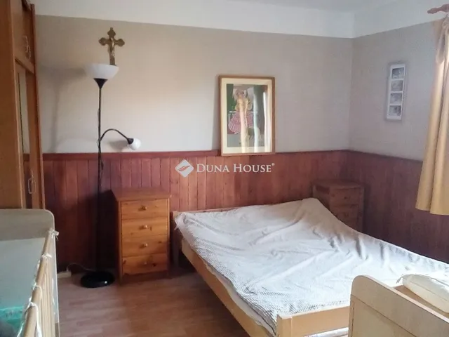 Eladó ház Kulcs 166 nm