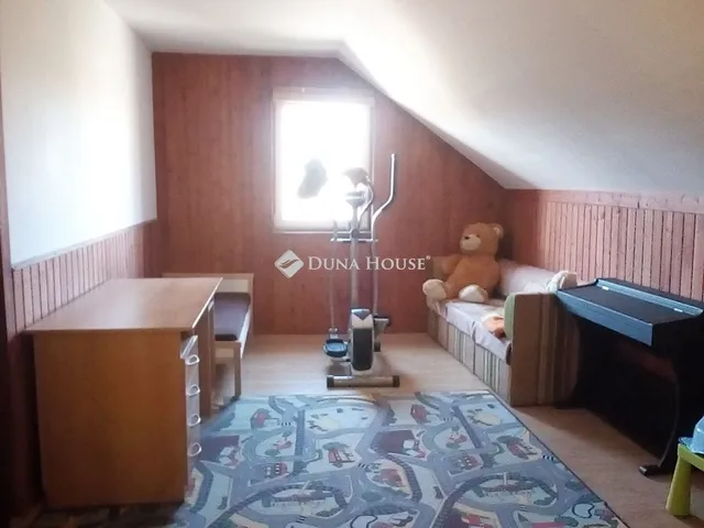 Eladó ház Kulcs 166 nm