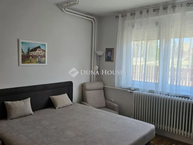 Eladó ház Székesfehérvár 280 nm