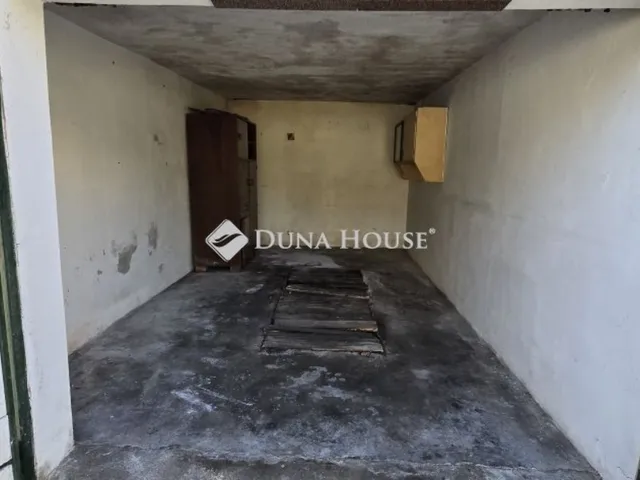 Eladó garázs Székesfehérvár 15 nm