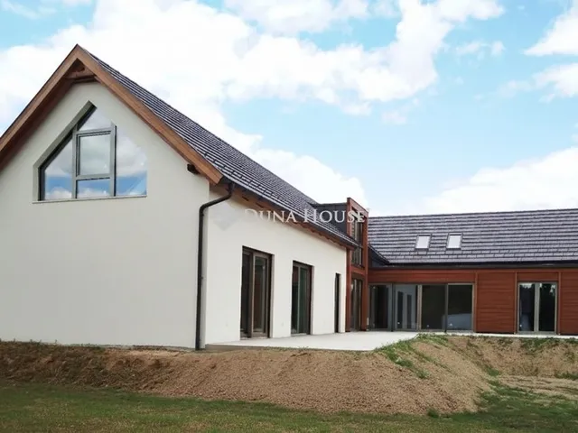 Eladó ház Sukoró 373 nm